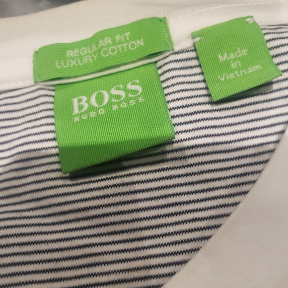 Hugo Boss tshirt - Picture 2 of 3